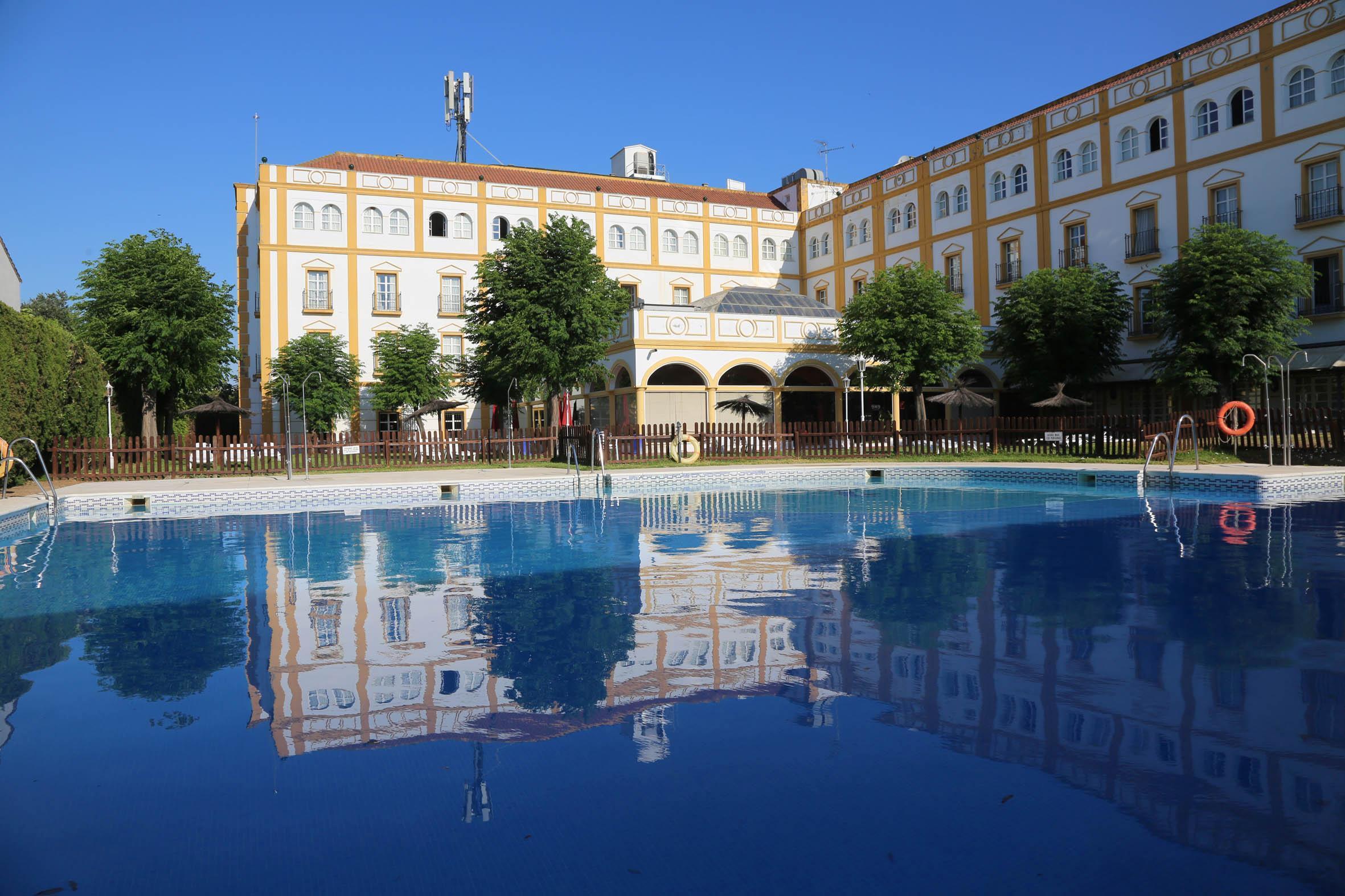 Exe Gran Hotel Solucar Санлукар-ла-Майор Экстерьер фото