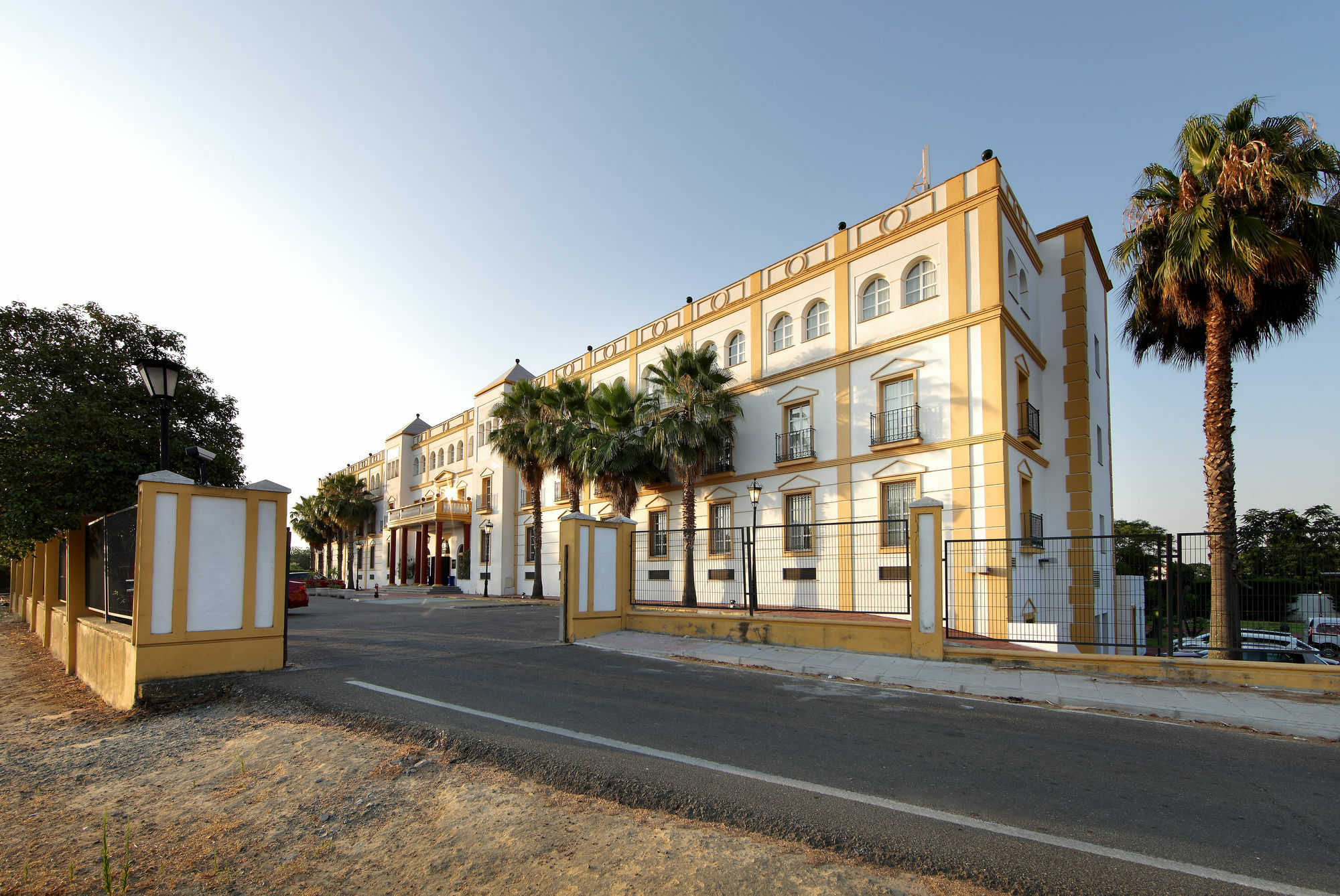 Exe Gran Hotel Solucar Санлукар-ла-Майор Экстерьер фото